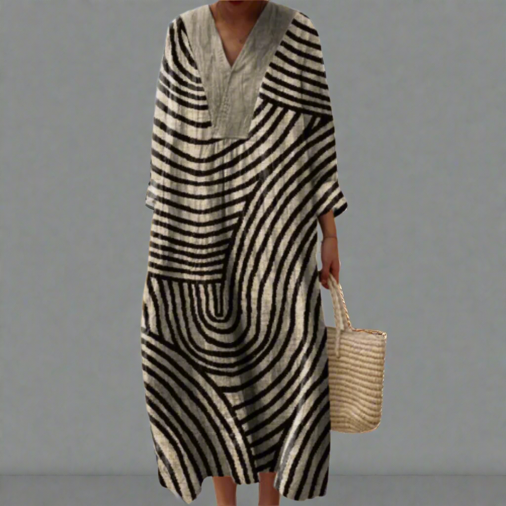 Irene™ | Monochrome labyrint vloeiende jurk